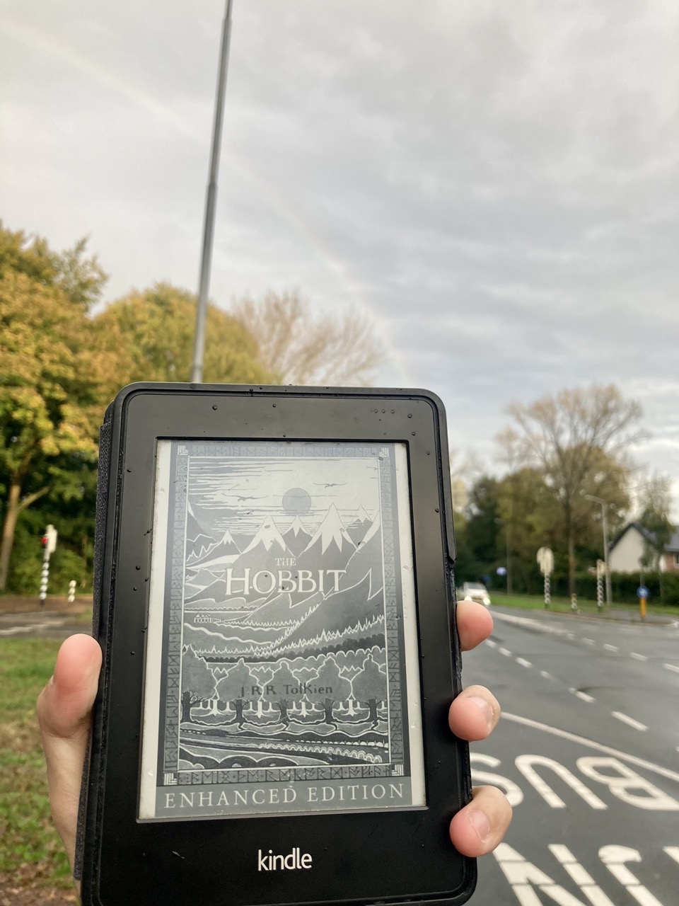 读《霍比特人》时遇到的彩虹